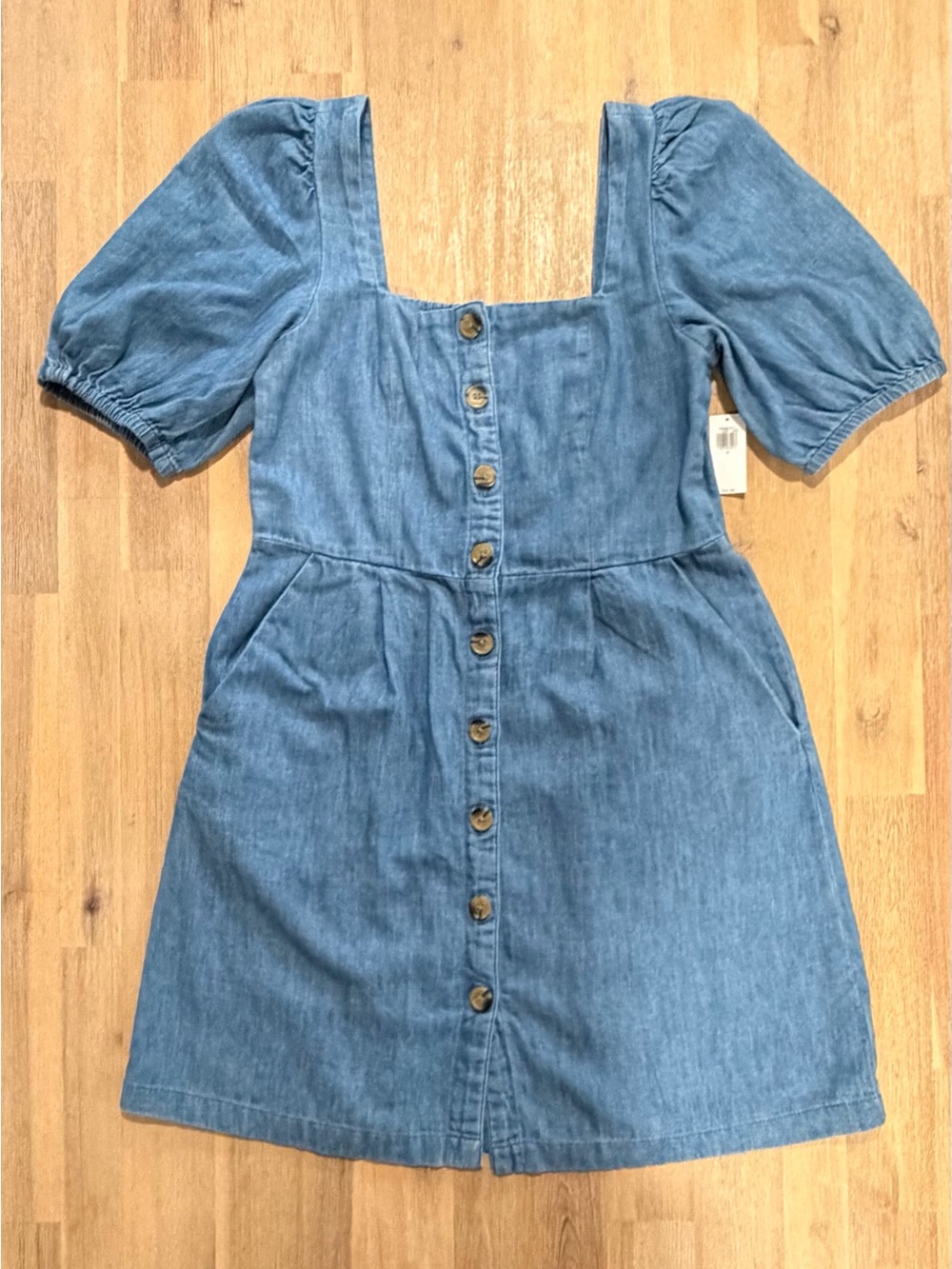 Old Navy Light Blue Denim Puff-Sleeve Button Dress